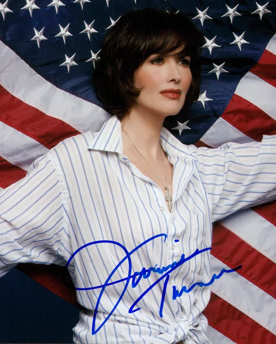 Janine Turner autograph