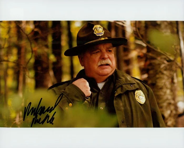 Richard Riehle autograph