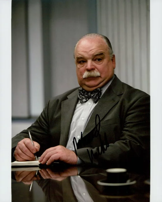 Richard Riehle autograph