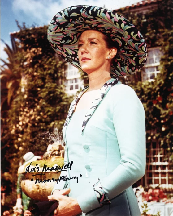 Lois Maxwell autograph