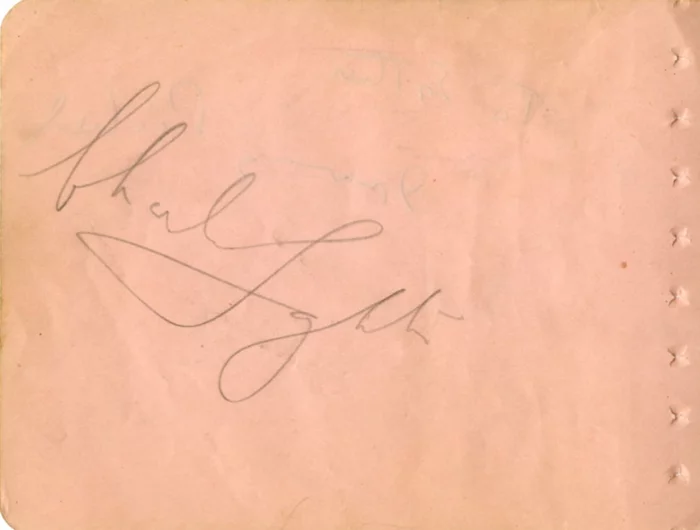 Charles Laughton autograph