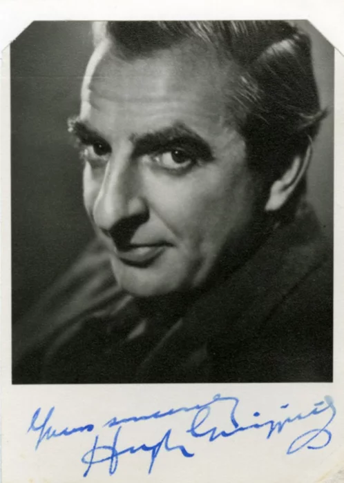 Hugh Griffith autograph