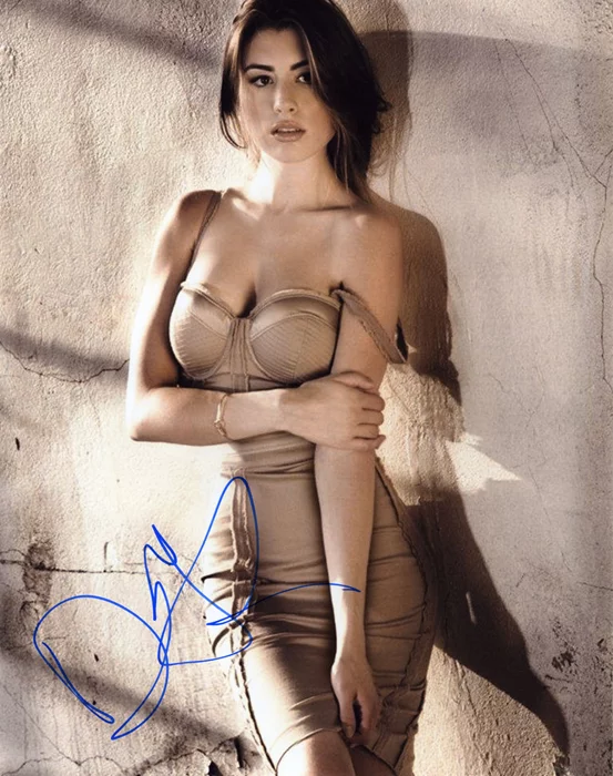 Dominik Garcia-Lorido autograph