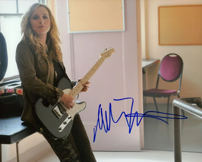 Melissa Etheridge autograph