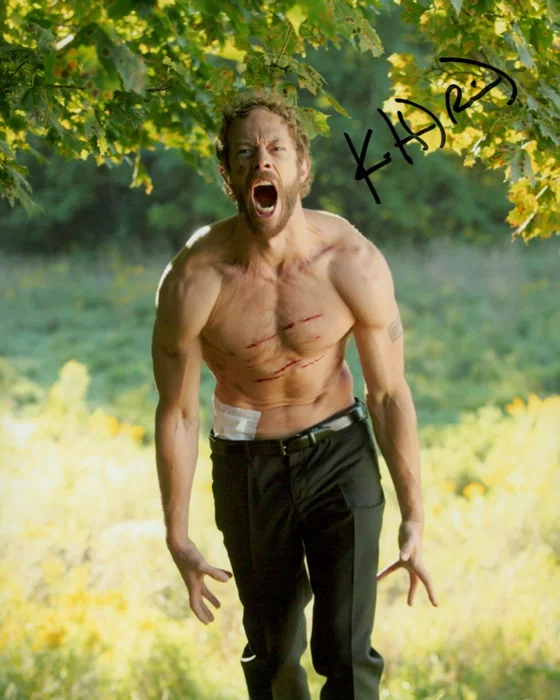 Kris Holden-Ried autograph