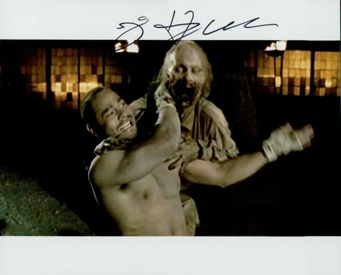 Jose Pablo Cantillo autograph