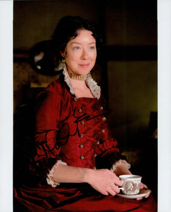 Molly Parker autograph