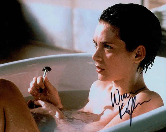 Winona Ryder autograph