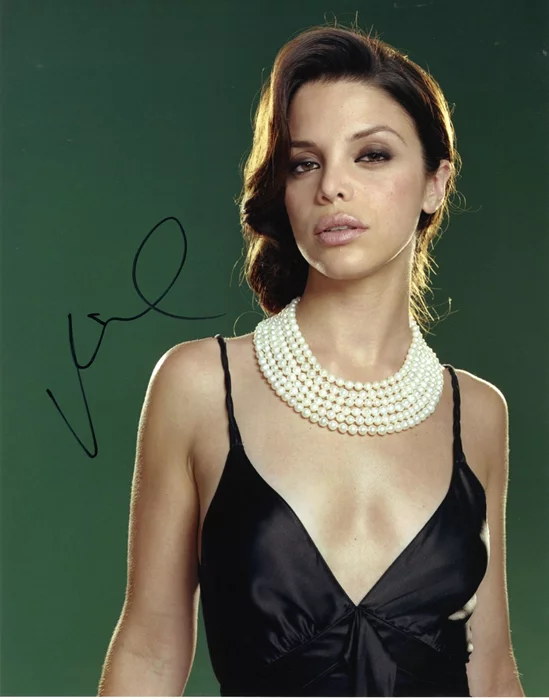Vanessa Ferlito autograph
