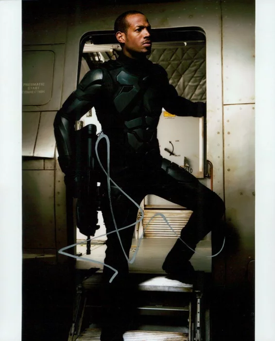 Marlon Wayans autograph