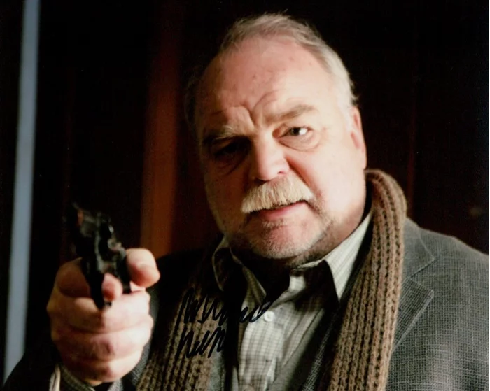 Richard Riehle autograph