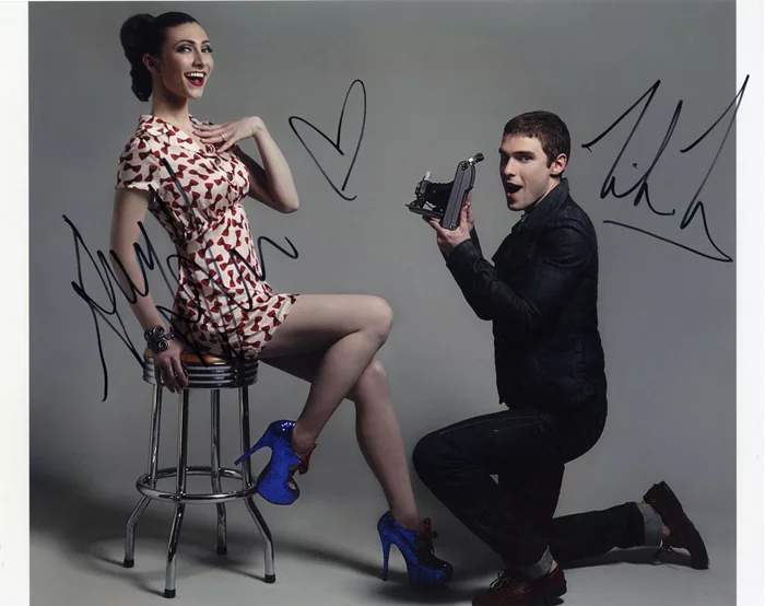 Karmin autograph