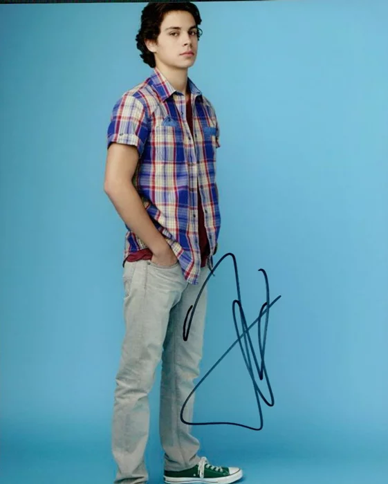 Jake T. Austin autograph