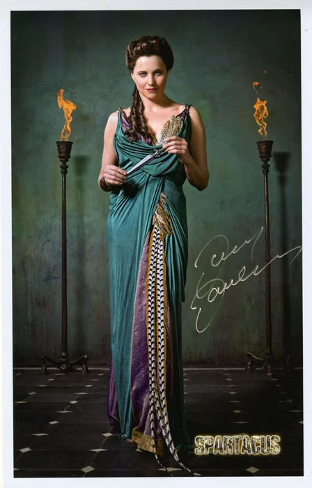 Lucy Lawless autograph