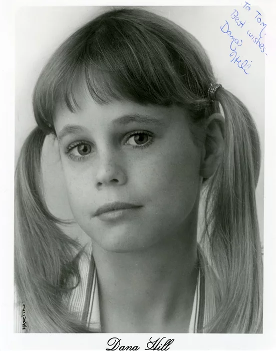 Dana Hill autograph