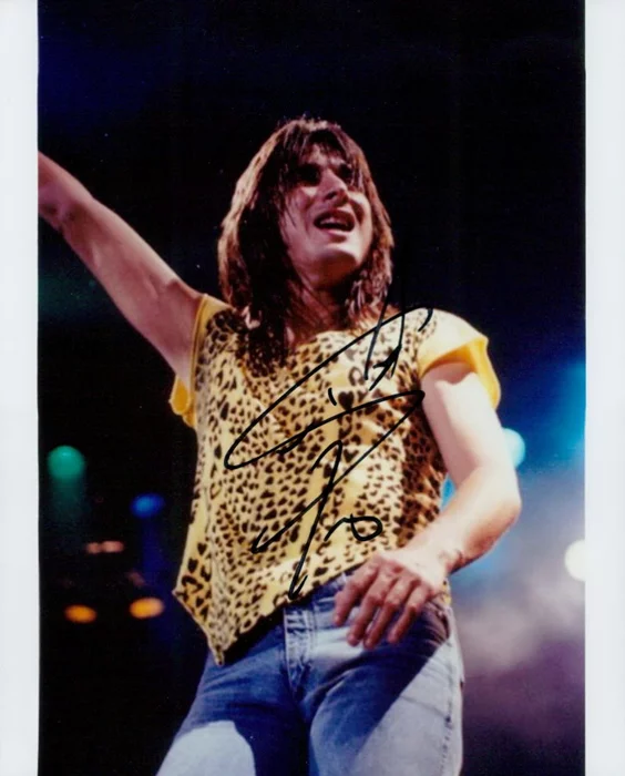 Steve Perry autograph