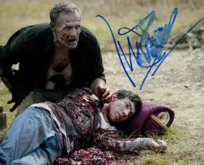 Michael Rooker autograph