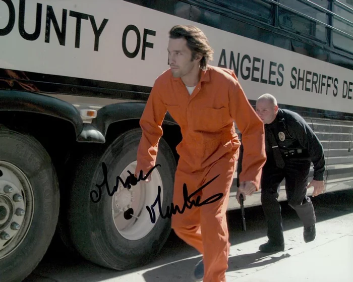 Olivier Martinez autograph