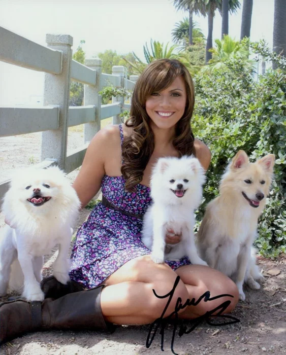 Laura Nativo autograph