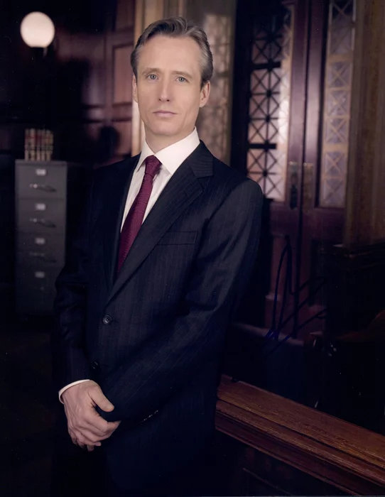 Linus Roache autograph