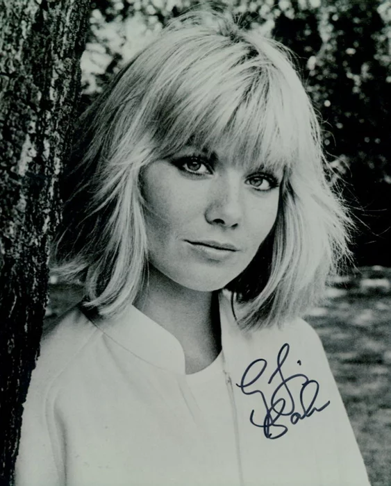 Glynis Barber autograph