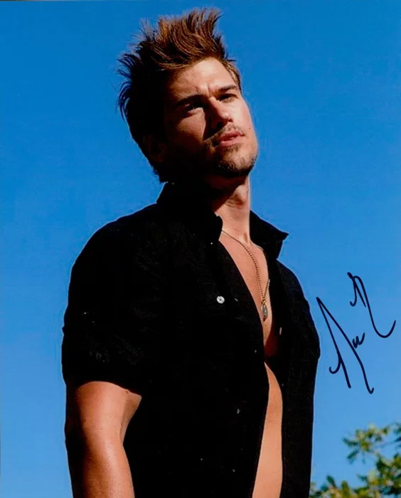 Nick Zano autograph
