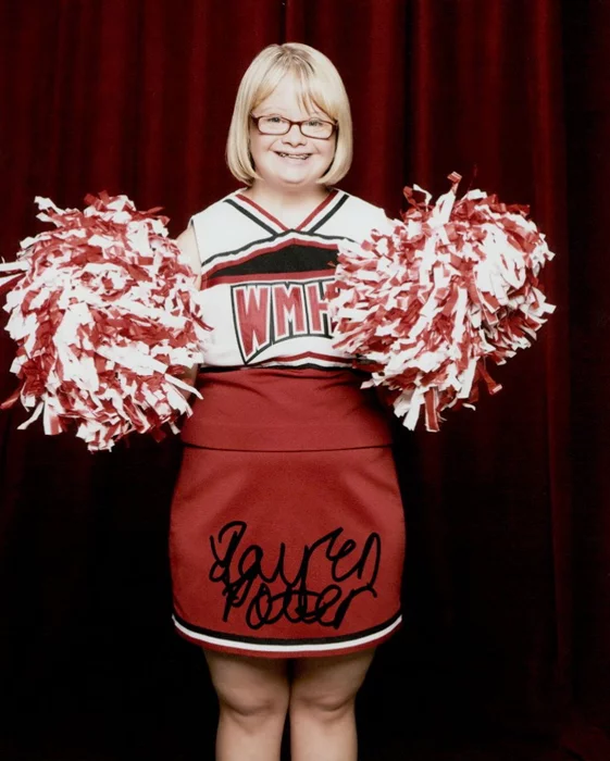 Lauren Potter autograph