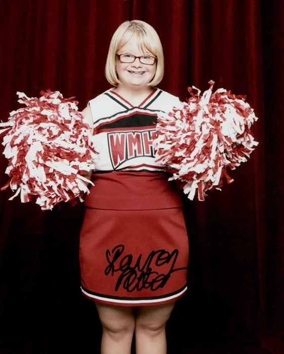 Lauren Potter autograph