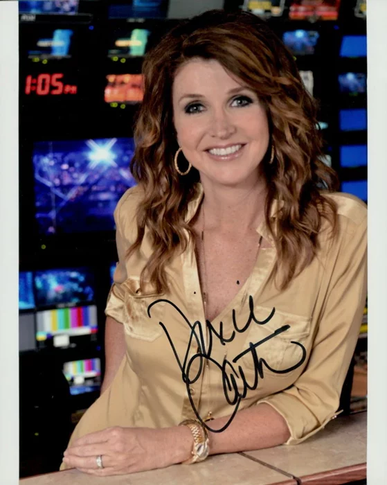 Dixie Carter autograph