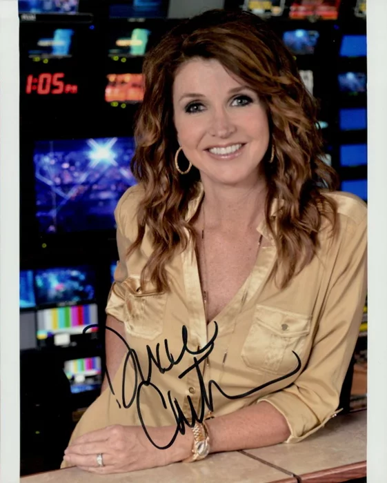 Dixie Carter autograph