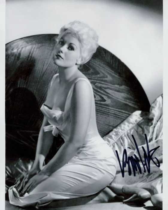 Kim Novak autograph