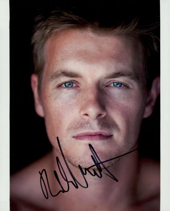 Rick Cosnett autograph