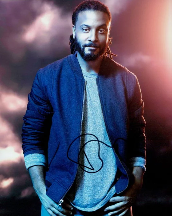 Brandon Jay McLaren autograph