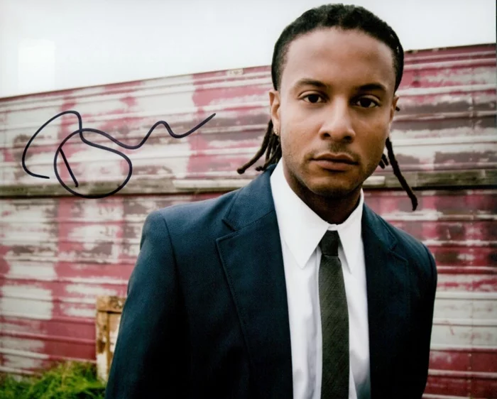 Brandon Jay McLaren autograph