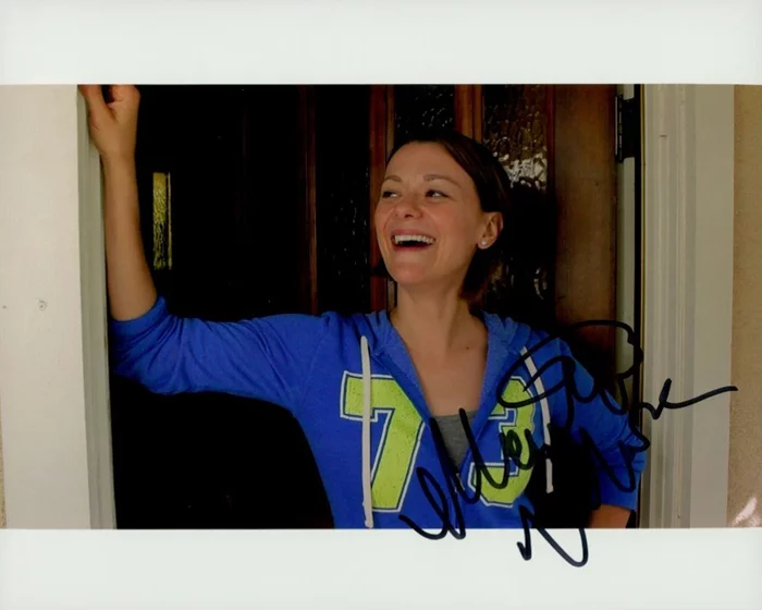 Maribeth Monroe autograph