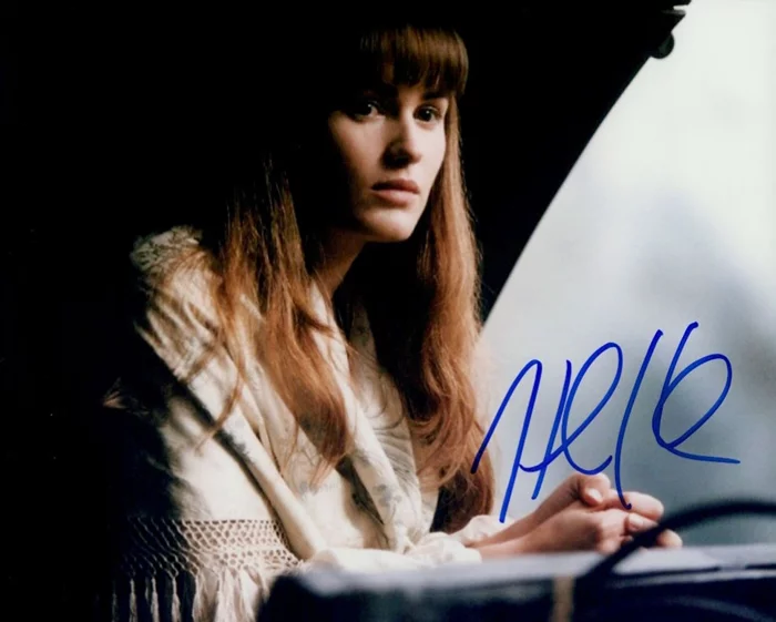 Judith Godreche autograph