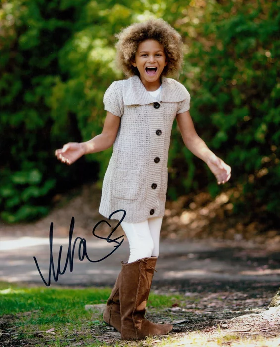 Lela Brown autograph