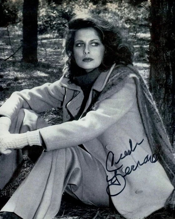 Cristina Ferrare autograph
