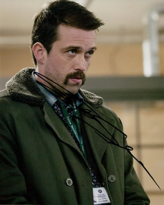 Emmett Scanlan autograph