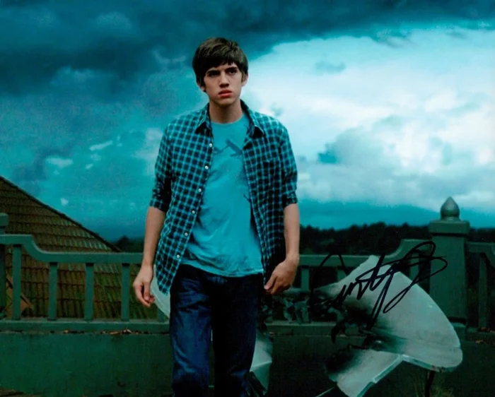 Carter Jenkins autograph
