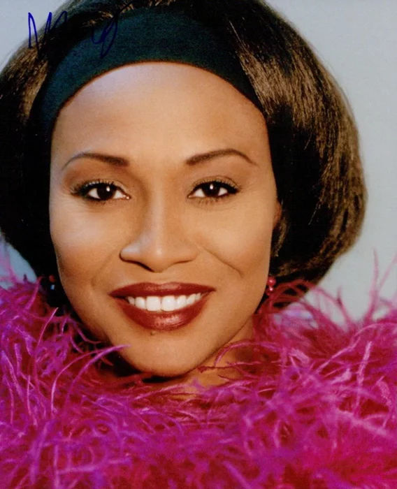 Jennifer Lewis autograph