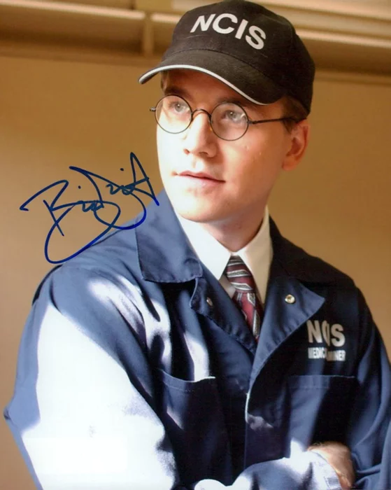 Brian Dietzen autograph