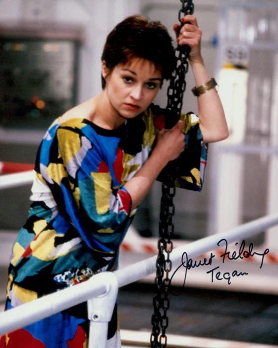 Janet Fielding autograph