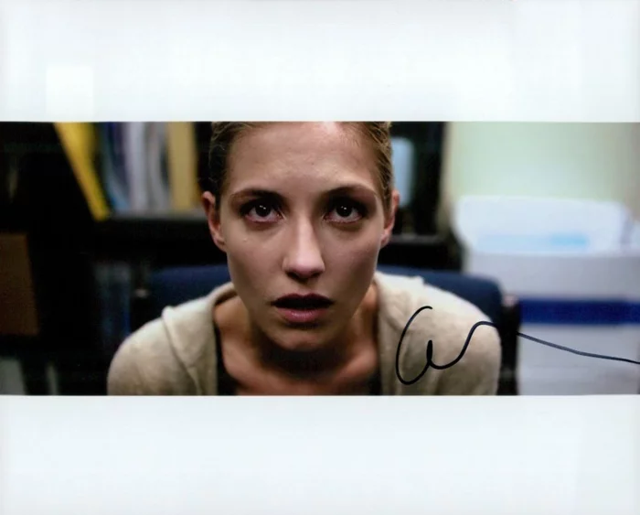 Caitlin Gerard autograph