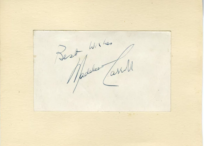 Madeleine Carroll autograph