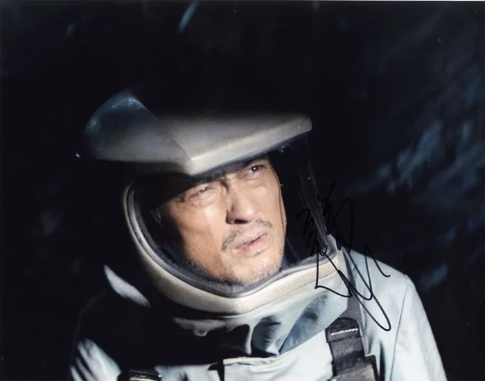 Ken Watanabe autograph