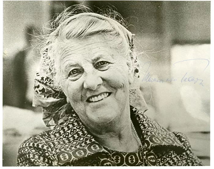 Maria Von Trapp autograph