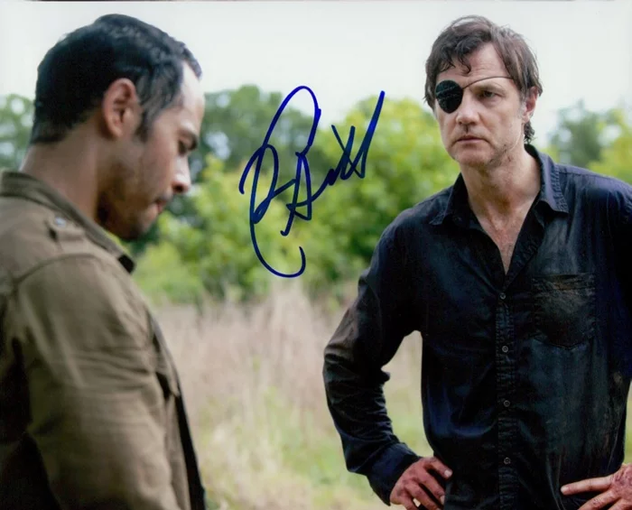 Jose Pablo Cantillo autograph