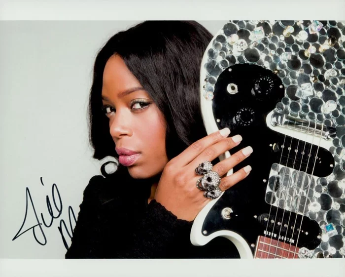 Jill Jones autograph