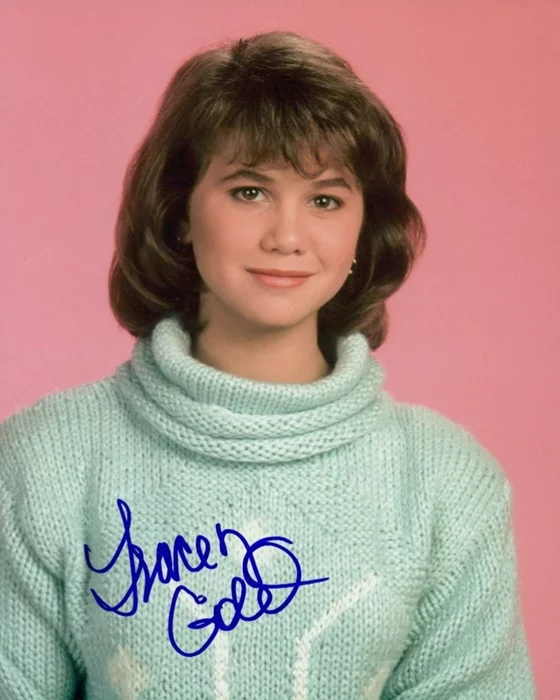 Tracey Gold autograph